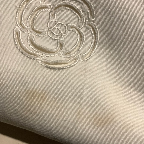 RARE🤍CHANEL 03C Camellia Flower 90’s Baggy Laser Cut Barrel White Vintage Jeans - Picture 10 of 16